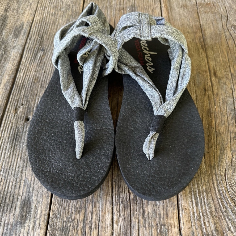 Skechers Yoga Foam Black/Gray Sandals  Slingback Womens Size 9